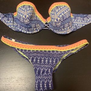 Victoria’s Secret | Aztec Print Strapless 34D
